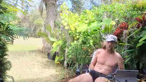 Snapshot of eliberator chatting on 02/07/25, 06:02 eliberator online show from 02/07/25, 06:02