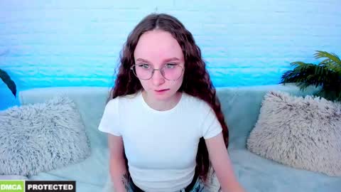 Snapshot of elidream chatting on 03/15/26, 10:32 Eli online show from 03/15/26, 10:32