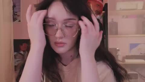 Ellie online show from 10/09/25, 05:16