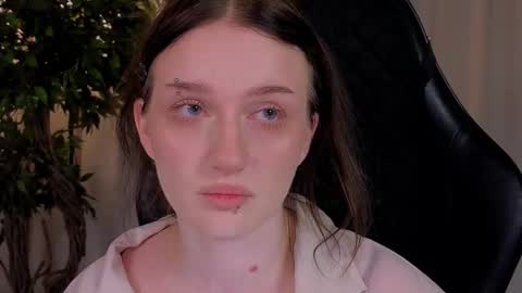 Ellie online show from 11/23/25, 05:18