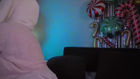 Ellie online show from 01/16/26, 05:44