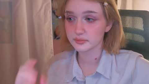 Ellie online show from 02/08/26, 05:22