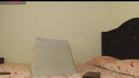 Snapshot of elii_sweet_ chatting on 02/16/25, 03:27 elii_sweet_ online show from 02/16/25, 03:27