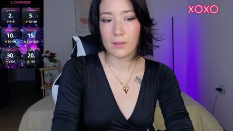 Snapshot of eliiih_ chatting on 10/18/25, 03:31 eliiih_ online show from 10/18/25, 03:31