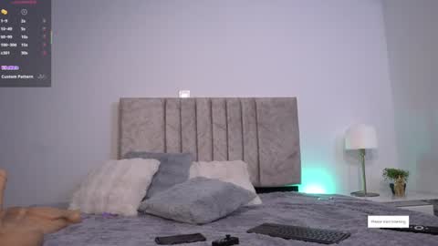 Snapshot of eliizabeth_roberts chatting on 06/12/26, 10:52 E L I I Z A B E T H online show from 06/12/26, 10:52