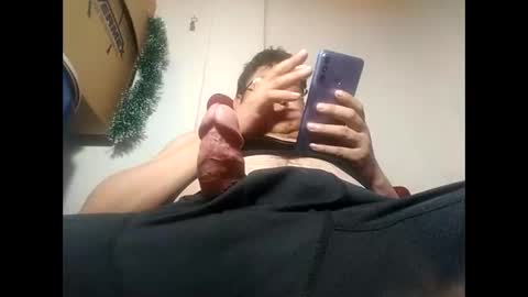 Snapshot of elimposstor chatting on 12/29/24, 07:06 elimposstor online show from 12/29/24, 07:06