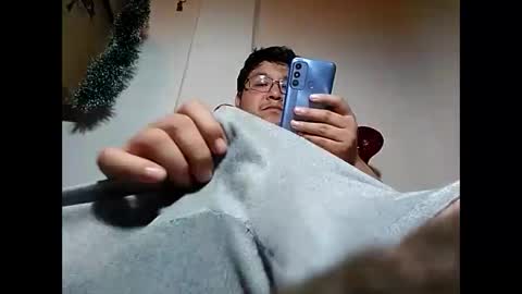 Snapshot of elimposstor chatting on 01/09/25, 05:13 elimposstor online show from 01/09/25, 05:13