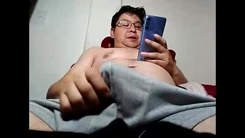 Snapshot of elimposstor chatting on 01/16/25, 05:42 elimposstor online show from 01/16/25, 05:42