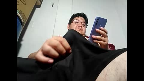 Snapshot of elimposstor chatting on 02/06/25, 04:10 elimposstor online show from 02/06/25, 04:10