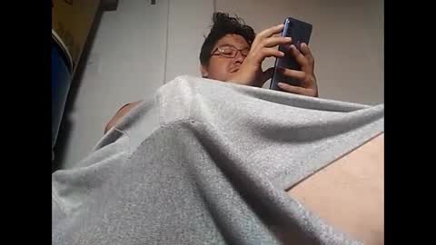 Snapshot of elimposstor chatting on 02/24/25, 02:37 elimposstor online show from 02/24/25, 02:37