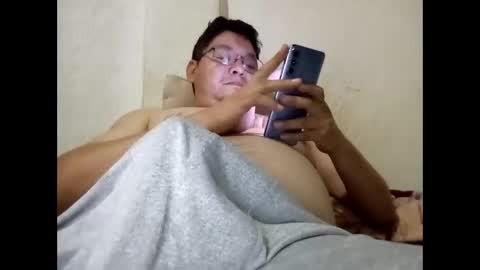 Snapshot of elimposstor chatting on 11/05/25, 02:17 elimposstor online show from 11/05/25, 02:17