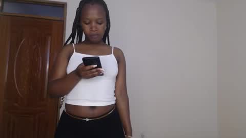 elina_gee online show from 09/18/25, 08:49