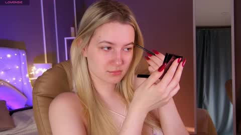 Elina online show from 02/24/25, 01:13