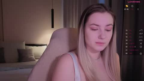 Elina online show from 12/19/25, 05:47