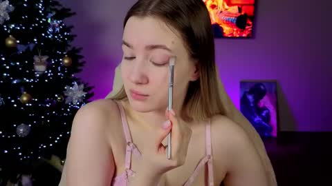 Elina online show from 01/13/26, 03:45