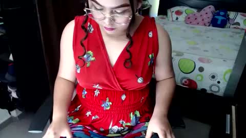 Elina  online show from 03/07/25, 06:11