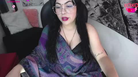 Snapshot of elinaax chatting on 02/06/26, 01:10 Elina online show from 02/06/26, 01:10