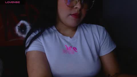 Snapshot of elinaax chatting on 05/31/26, 01:03 Elina online show from 05/31/26, 01:03