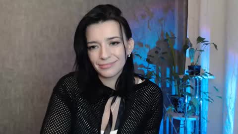 Snapshot of elinapretty chatting on 02/19/25, 12:35 Elina online show from 02/19/25, 12:35