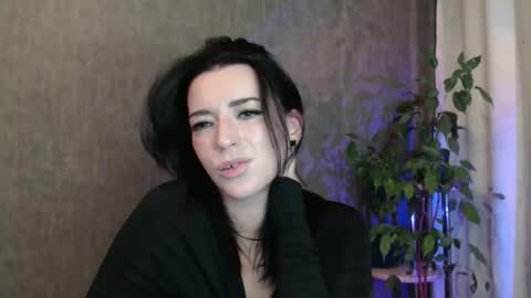 Snapshot of elinapretty chatting on 10/14/25, 11:16 Elina online show from 10/14/25, 11:16