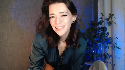 Snapshot of elinapretty chatting on 10/23/25, 11:24 Elina online show from 10/23/25, 11:24