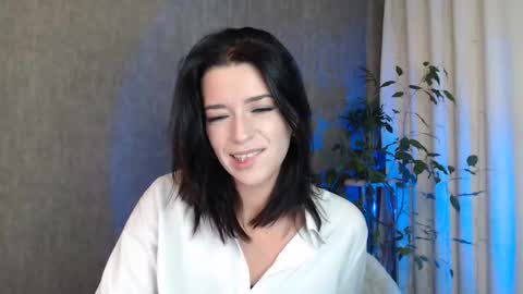 Snapshot of elinapretty chatting on 12/02/25, 11:00 Elina online show from 12/02/25, 11:00