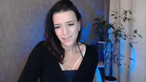 Snapshot of elinapretty chatting on 12/18/25, 11:00 Elina online show from 12/18/25, 11:00
