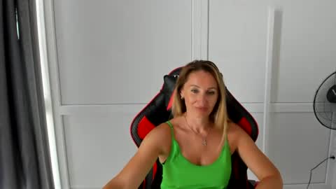 Milena online show from 06/29/26, 10:15