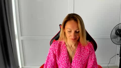 Milena online show from 07/01/26, 06:15