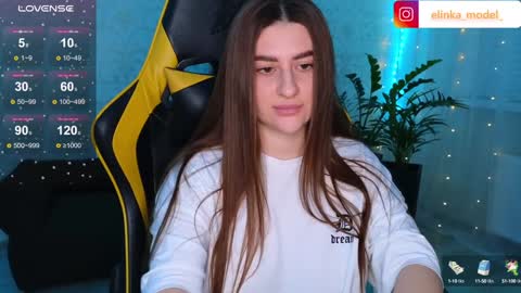 Snapshot of elinkalove chatting on 12/03/24, 06:38 Elina online show from 12/03/24, 06:38