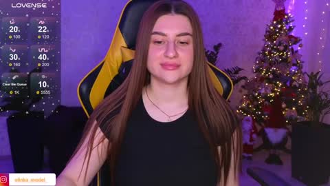 Snapshot of elinkalove chatting on 12/18/24, 05:52 Elina online show from 12/18/24, 05:52