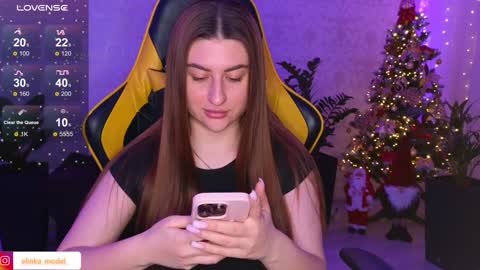 Snapshot of elinkalove chatting on 12/18/24, 09:08 Elina online show from 12/18/24, 09:08