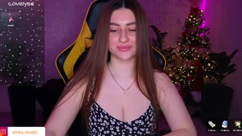 Snapshot of elinkalove chatting on 01/15/25, 04:21 Elina online show from 01/15/25, 04:21