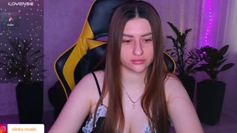 Snapshot of elinkalove chatting on 01/20/25, 06:31 Elina online show from 01/20/25, 06:31