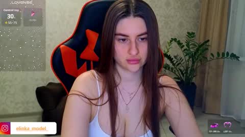 Snapshot of elinkalove chatting on 12/03/25, 08:40 Elina online show from 12/03/25, 08:40