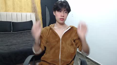 Snapshot of elio_collem chatting on 12/06/24, 08:05 ELIO online show from 12/06/24, 08:05