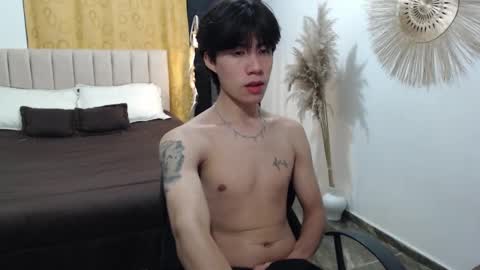 Snapshot of elio_collem chatting on 10/16/25, 07:42 ELIO online show from 10/16/25, 07:42