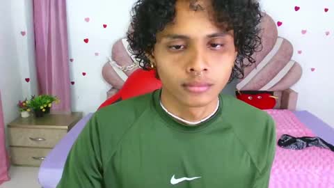 Snapshot of elio_fox chatting on 04/16/26, 12:17 elio_fox online show from 04/16/26, 12:17