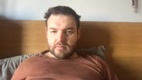 Snapshot of eliot26 chatting on 03/08/26, 12:20 e26 online show from 03/08/26, 12:20