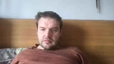 Snapshot of eliot26 chatting on 04/04/26, 10:13 e26 online show from 04/04/26, 10:13