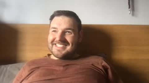 Snapshot of eliot26 chatting on 04/13/26, 09:48 e26 online show from 04/13/26, 09:48