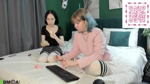 Snapshot of elira_vane chatting on 05/21/26, 03:24 Elira Vane online show from 05/21/26, 03:24