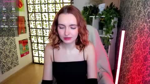 Elis  online show from 10/13/25, 01:27