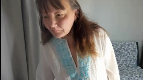 Elis online show from 11/23/25, 04:34