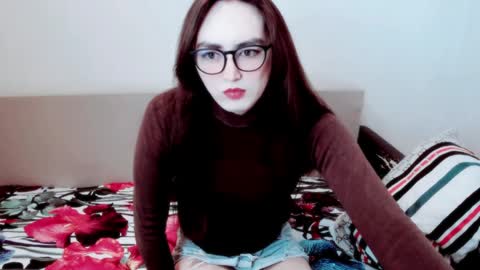 Snapshot of elisa_2001 chatting on 04/11/26, 11:58 Liza online show from 04/11/26, 11:58