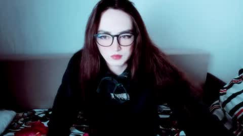 Snapshot of elisa_2001 chatting on 04/15/26, 09:49 Liza online show from 04/15/26, 09:49