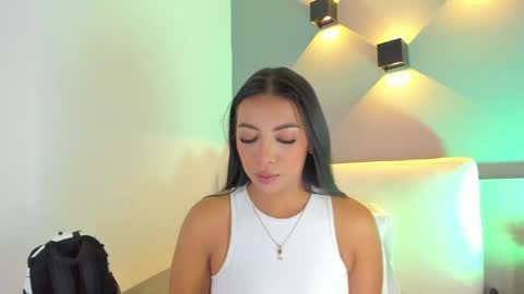 Snapshot of elisa_castrillon chatting on 06/03/26, 08:36 Elisa online show from 06/03/26, 08:36
