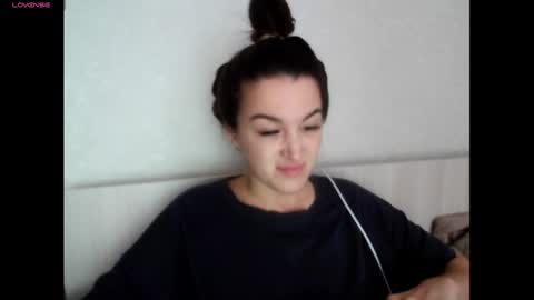 Snapshot of elisa_dove208 chatting on 09/09/25, 04:34 elisa_dove208 online show from 09/09/25, 04:34