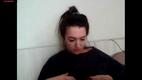 Snapshot of elisa_dove208 chatting on 10/22/25, 05:30 elisa_dove208 online show from 10/22/25, 05:30