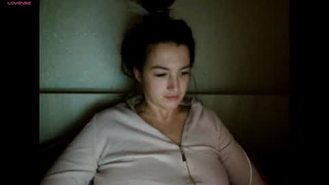 Snapshot of elisa_dove208 chatting on 11/05/25, 12:21 elisa_dove208 online show from 11/05/25, 12:21